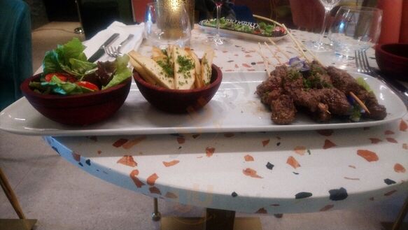 La Villa Bantou Restaurant