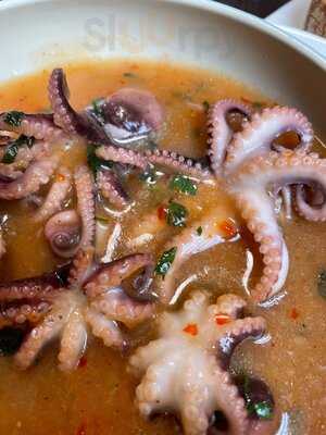 Kites Restaurant & Cocktail Bar