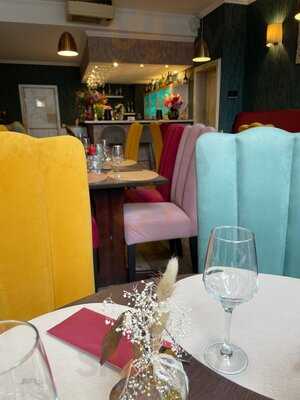 Kites Restaurant & Cocktail Bar