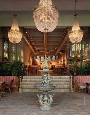 Brasserie Surréaliste