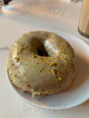 Lloyd Coffee Eatery (louise)