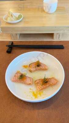 Sushi & Saké Bar By Chef Yoshi