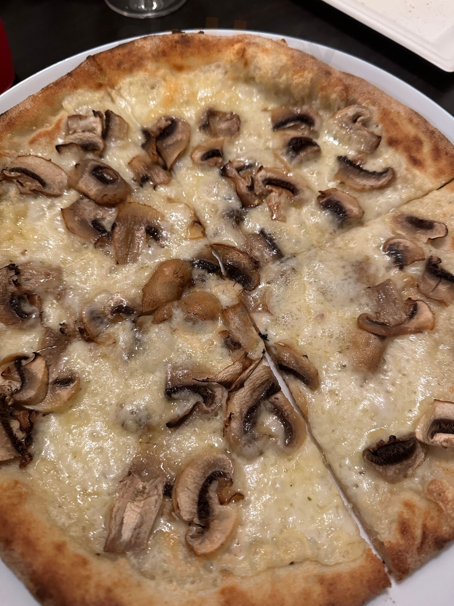 Una Pizza In Compagnia