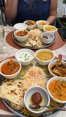 Taj Mahal - Indian Restaurant