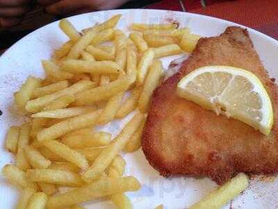 Matza Restaurant & Pizeria