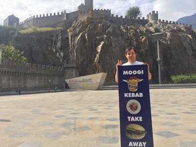 Moogi Kebab Take Away