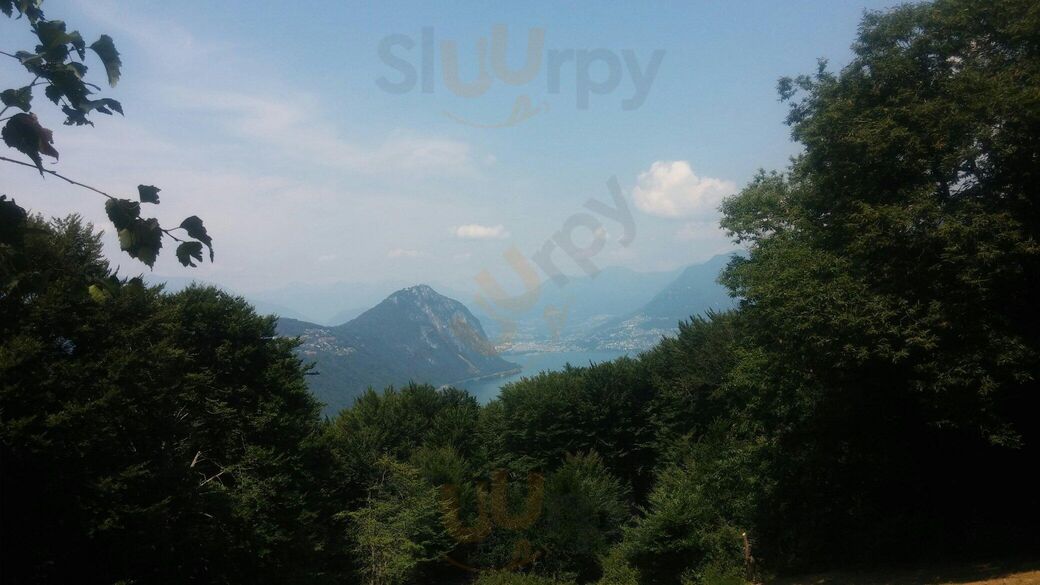 Grotto Alpe Di Brusino