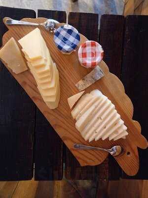 Osteria La Pecora Nera