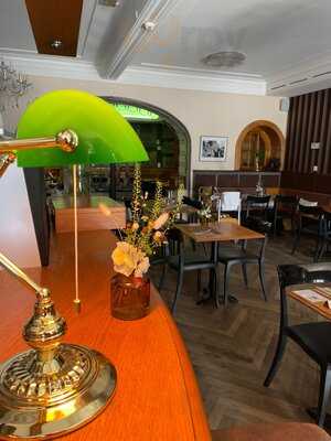 De L'hôtel De Ville Bulle