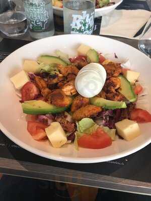 The Circle - Ethnic Food & Drink