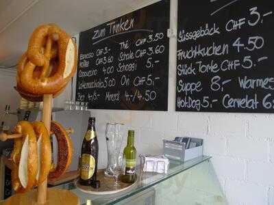 Müller Beck, Das Café