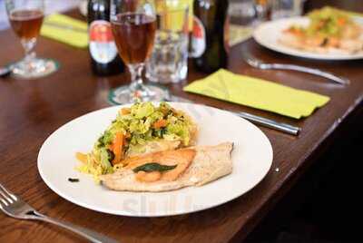 Tanne Schaffhausen - Die Weinstube Mit Herz