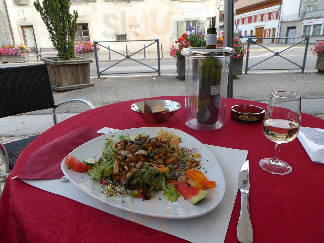 Restaurant Les Six-communes