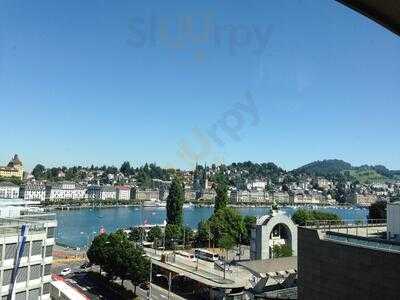 Suite - Small Plates & Cocktails