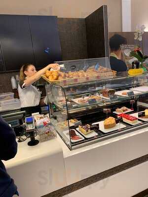 Mcdonald's Restaurant