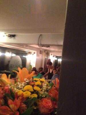 Oskar Restaurant &bar