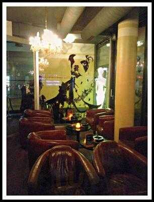 Daniele Winebar-restaurant-lounge