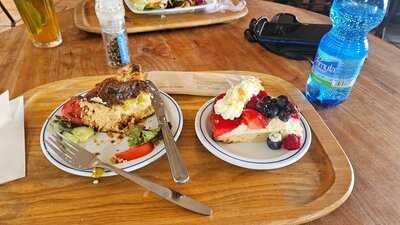 Manor Restaurant Manora