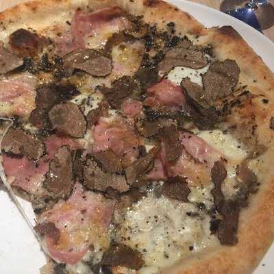 Gianni & Laura Restaurant