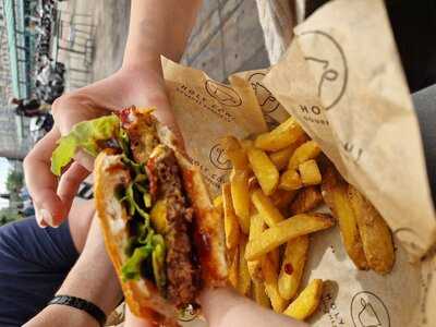 Holy Cow! Gourmet Burger Co. GenÈve Plainpalais