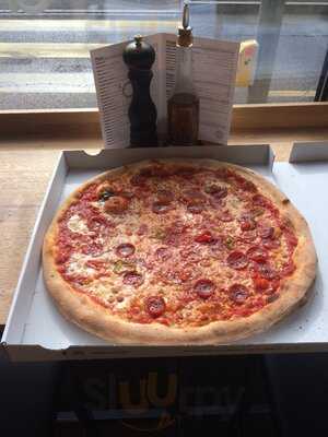 Dieci Pizza Kurier Genf Rive Gauche