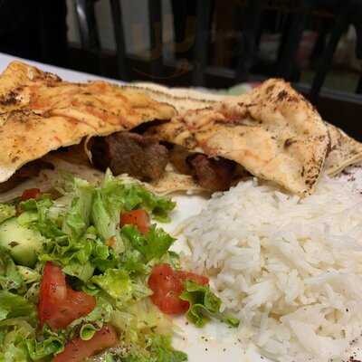 Les Cèdres Du Liban