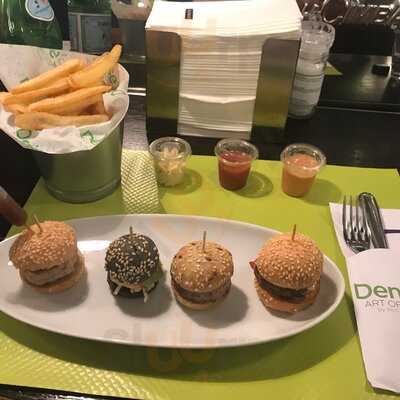 Denise's - Art Of Burger