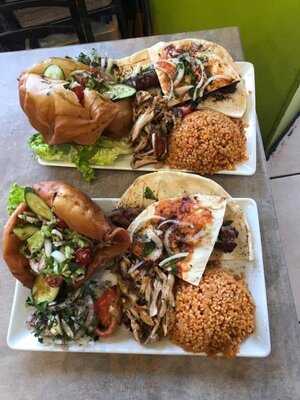 Al Narjise Lebanse Cusine