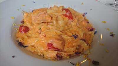 Divino Caffe & Vinoteca