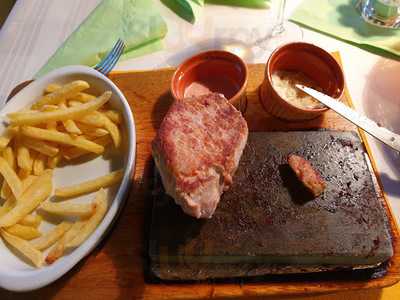 Drei Eidgenossen Restaurant Pizzeria