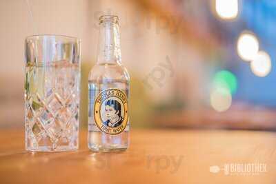 Bibliothek Barkultur & Poké