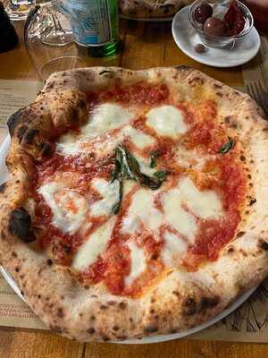 Artigiano Café Pizzeria Napoletana