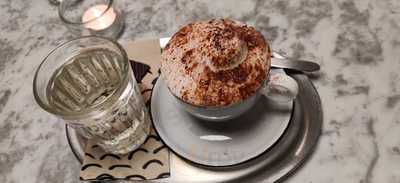 Stripped Pizza Aeschenvorstadt