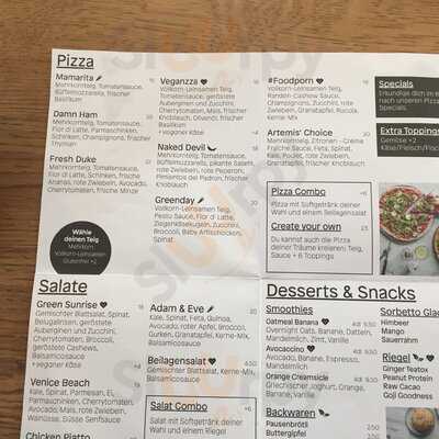 Stripped Pizza Claraplatz