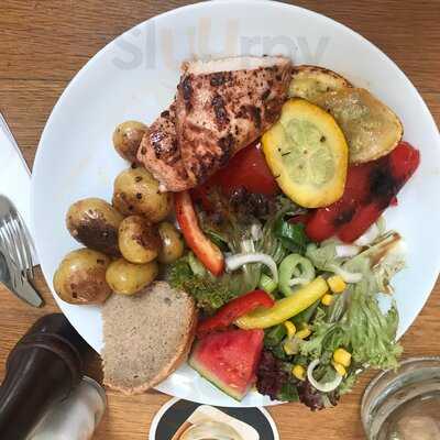 Zum Kuss - Restaurant Caffè Bar Rhumerie