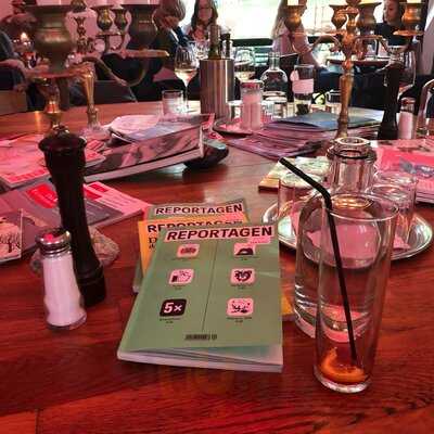 Zum Kuss - Restaurant Caffè Bar Rhumerie