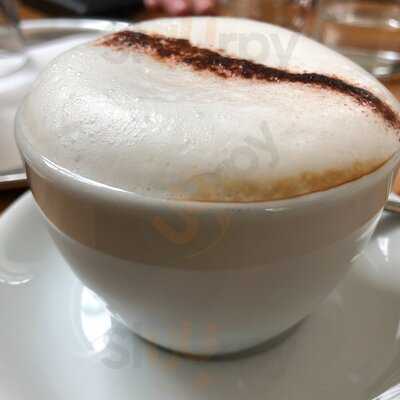 Zum Kuss - Restaurant Caffè Bar Rhumerie