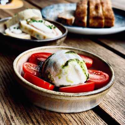 Matt & Elly Brewery & Kitchen