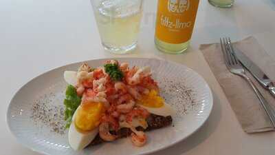 Smorrebrod - Dansk Deli