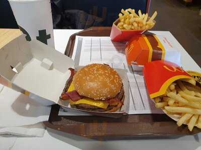 Mcdonald's Basel Marktplatz