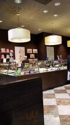 Confiserie Sprüngli Barfüsserplatz