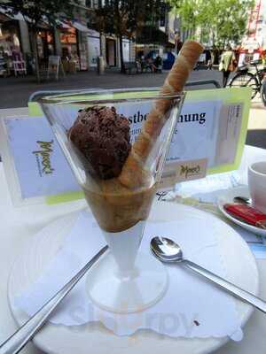 Moser's Backparadies