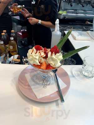 Leonardo Gelateria & Bar