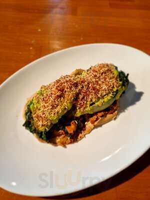 Tremondi Restaurant & Bar