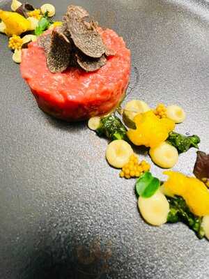 Tremondi Restaurant & Bar