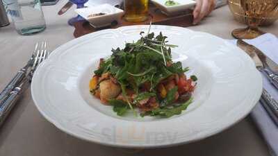 Carlton Restaurants & Bar