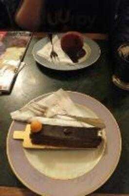 Café & Conditorei 1842