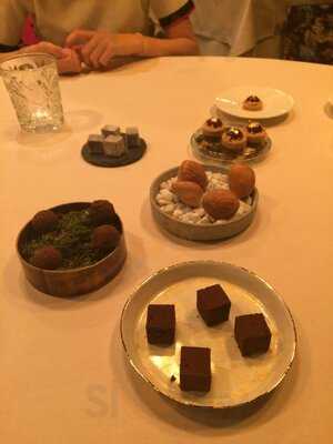 Restaurant Rigiblick By Vreni Giger