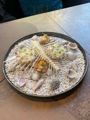 L'amant Brasserie & Bar