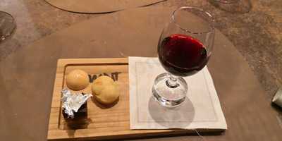 L'amant Brasserie & Bar